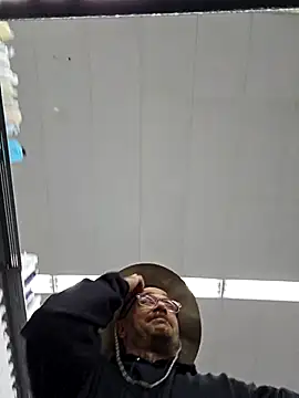 Snapshot of dadbod1178 chatting on 20, 9, 2025 dadbod1178 online show from 20, 9, 2025