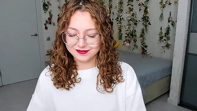 Snapshot of SereneFlame chatting on 14, 10, 2025 SereneFlame online show from 14, 10, 2025