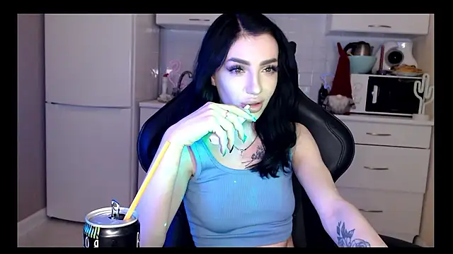 NancyLovee  online show from 5, 12, 2024