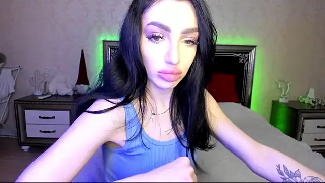 NancyLovee  online show from 2, 3, 2025