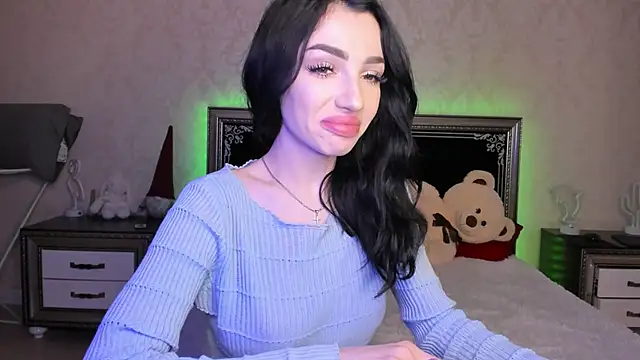 NancyLovee  online show from 21, 3, 2025