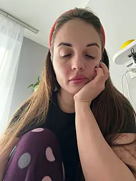 AmiLavs online show from 23, 2, 2026