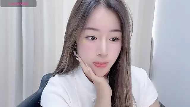 chloe-01 online show from 2, 12, 2024