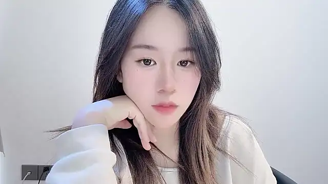 chloe-01 online show from 27, 11, 2025