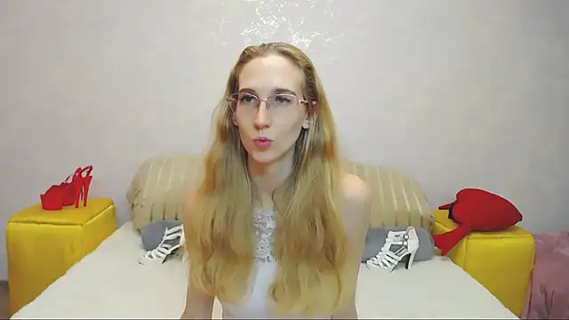 KlaryBrait online show from 4, 12, 2024
