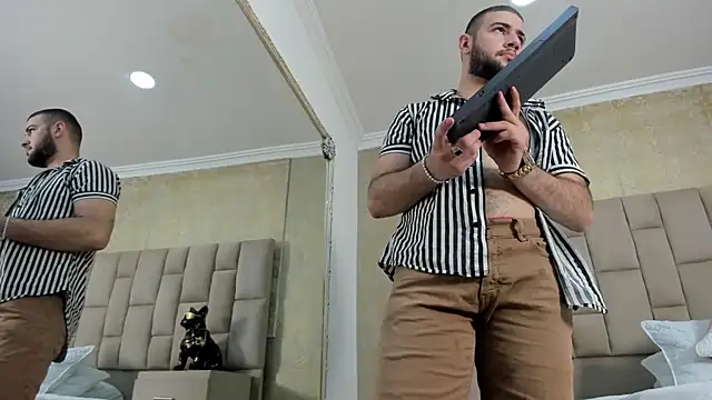 Snapshot of MaximusDick1_ chatting on 19, 10, 2025 MaximusDick1 online show from 19, 10, 2025