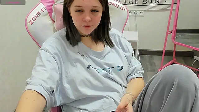 MaryShiotta online show from 5, 3, 2025