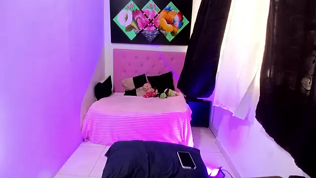 issa kitty online show from 21, 11, 2025