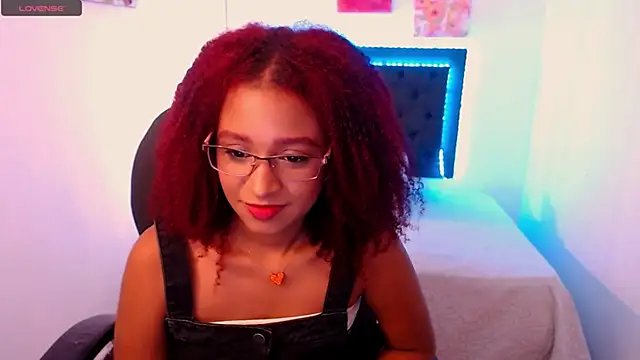 Snapshot of Lorena_Vieira_ chatting on 18, 1, 2025 Lorena Vieira online show from 18, 1, 2025