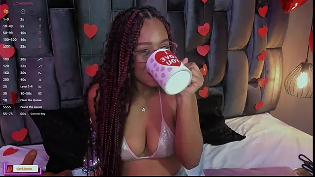 Snapshot of Lorena_Vieira_ chatting on 13, 2, 2025 Lorena Vieira online show from 13, 2, 2025