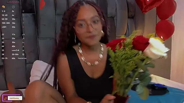 Snapshot of Lorena_Vieira_ chatting on 15, 2, 2025 Lorena Vieira online show from 15, 2, 2025