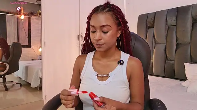 Snapshot of Lorena_Vieira_ chatting on 23, 9, 2025 Lorena Vieira online show from 23, 9, 2025