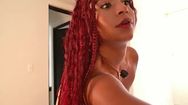 Snapshot of Lorena_Vieira_ chatting on 17, 10, 2025 Lorena Vieira online show from 17, 10, 2025