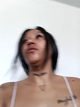 Snapshot of devi_black13_ chatting on 3, 1, 2025 devi black13 online show from 3, 1, 2025