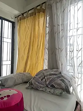 Snapshot of HannaSmiith chatting on 20, 10, 2025 HannaSmiith online show from 20, 10, 2025