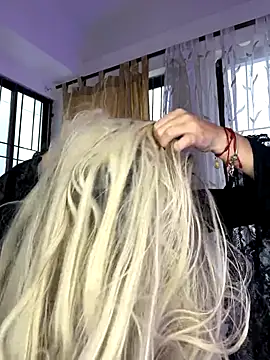 Snapshot of HannaSmiith chatting on 22, 10, 2025 HannaSmiith online show from 22, 10, 2025