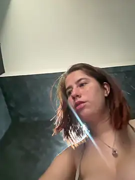 Snapshot of HannaSmiith chatting on 28, 10, 2025 HannaSmiith online show from 28, 10, 2025