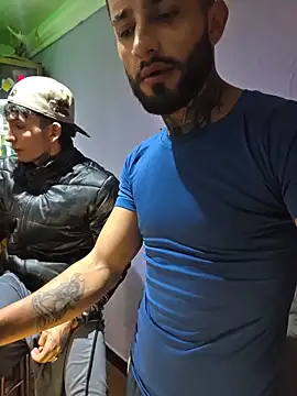 Snapshot of christangel_96_ chatting on 5, 3, 2026 christangel 96 online show from 5, 3, 2026