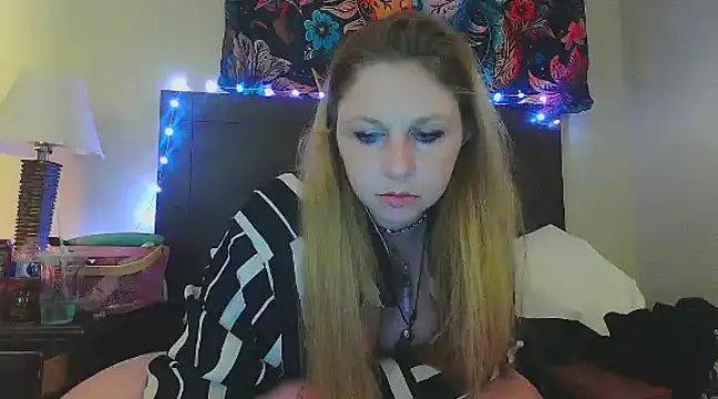 Wonder Lust27 online show from 12, 3, 2025