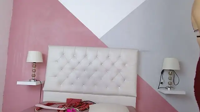 Snapshot of Ambar_Roux_ chatting on 28, 12, 2024 Ambar Roux online show from 28, 12, 2024