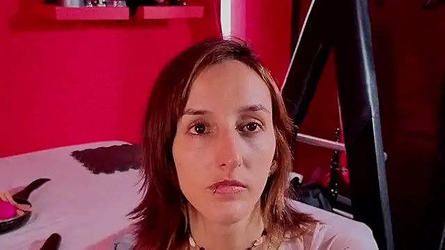 Snapshot of Ambar_Roux_ chatting on 12, 9, 2025 Ambar Roux online show from 12, 9, 2025
