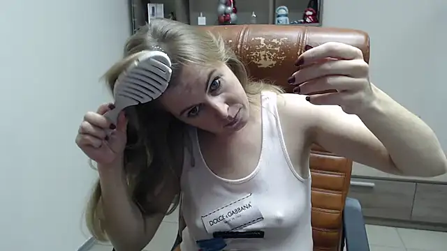 Hot Milady online show from 20, 11, 2025