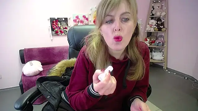 Hot Milady online show from 9, 2, 2026