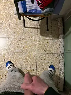 Snapshot of Miky_21 chatting on 8, 4, 2026 Miky 21 online show from 8, 4, 2026