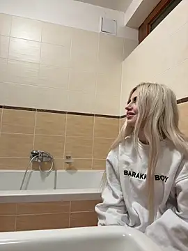 MacTroy online show from 8, 2, 2026