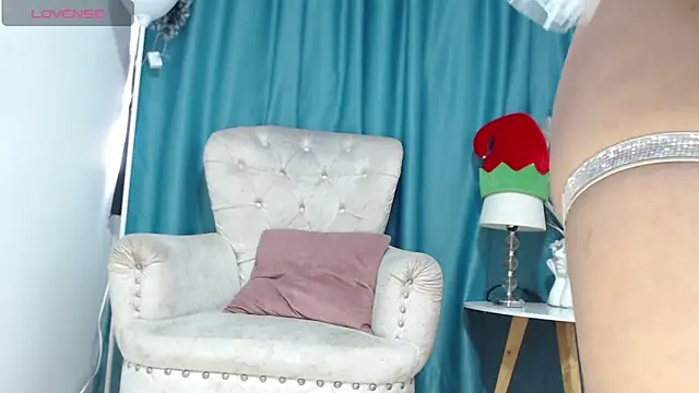 salome Queenx online show from 12, 12, 2024