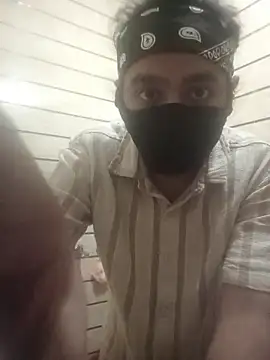 Snapshot of weeif chatting on 4, 4, 2026 weeif online show from 4, 4, 2026