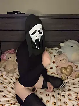 Snapshot of YourFavTwinkie chatting on 15, 10, 2025 YourFavTwinkie online show from 15, 10, 2025