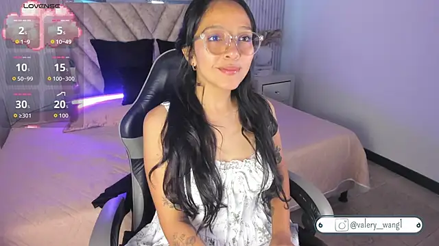 Valery wang online show from 8, 11, 2025