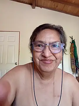 Snapshot of florecita69 chatting on 15, 10, 2025 florecita69 online show from 15, 10, 2025