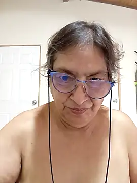 Snapshot of florecita69 chatting on 27, 10, 2025 florecita69 online show from 27, 10, 2025