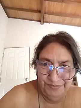 Snapshot of florecita69 chatting on 5, 11, 2025 florecita69 online show from 5, 11, 2025