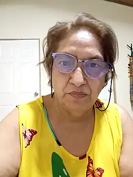 Snapshot of florecita69 chatting on 13, 11, 2025 florecita69 online show from 13, 11, 2025