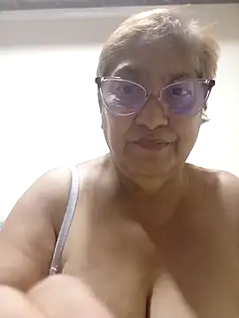 Snapshot of florecita69 chatting on 6, 3, 2026 florecita69 online show from 6, 3, 2026