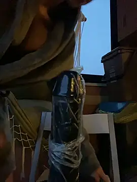 Snapshot of dann1111 chatting on 15, 11, 2025 dann1111 online show from 15, 11, 2025