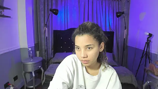 Mayaa ross online show from 14, 9, 2025