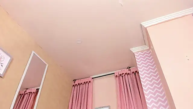 Snapshot of Ryan_Clark_ chatting on 12, 12, 2024 Ryan Clark online show from 12, 12, 2024