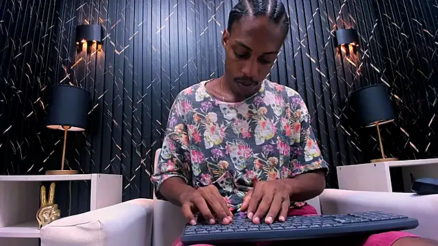 LarryCollin online show from 19, 3, 2025