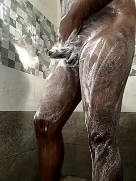 Snapshot of DragonLover_93 chatting on 18, 11, 2025 DragonLover 93 online show from 18, 11, 2025