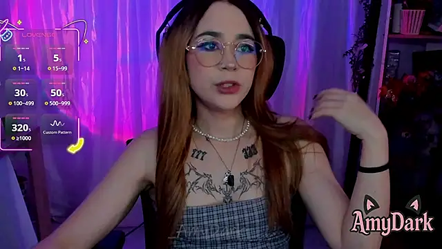 Snapshot of _AmyDark chatting on 11, 10, 2025 AmyDark online show from 11, 10, 2025