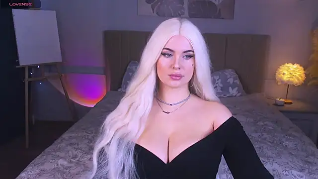 Snapshot of GoddessGlow chatting on 4, 12, 2024 GoddessGlow online show from 4, 12, 2024