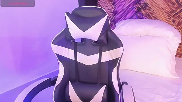 emma collson online show from 15, 11, 2025