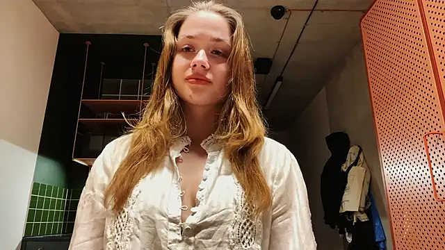 Snapshot of Celeste_Glow chatting on 1, 12, 2024 Celeste Glow online show from 1, 12, 2024