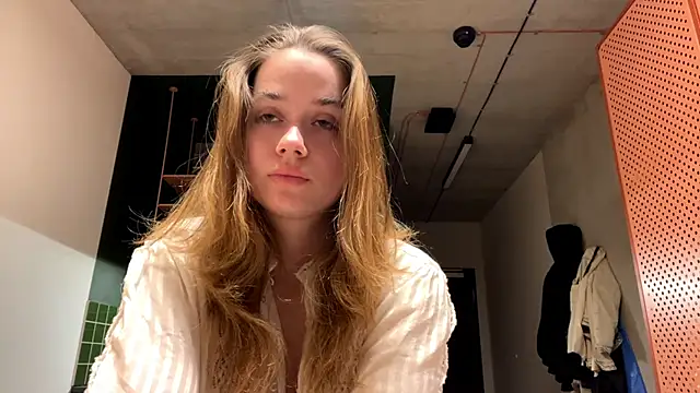 Snapshot of Celeste_Glow chatting on 4, 12, 2024 Celeste Glow online show from 4, 12, 2024