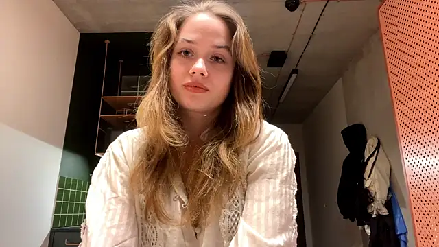 Snapshot of Celeste_Glow chatting on 9, 12, 2024 Celeste Glow online show from 9, 12, 2024