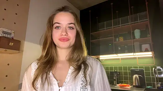 Snapshot of Celeste_Glow chatting on 12, 12, 2024 Celeste Glow online show from 12, 12, 2024